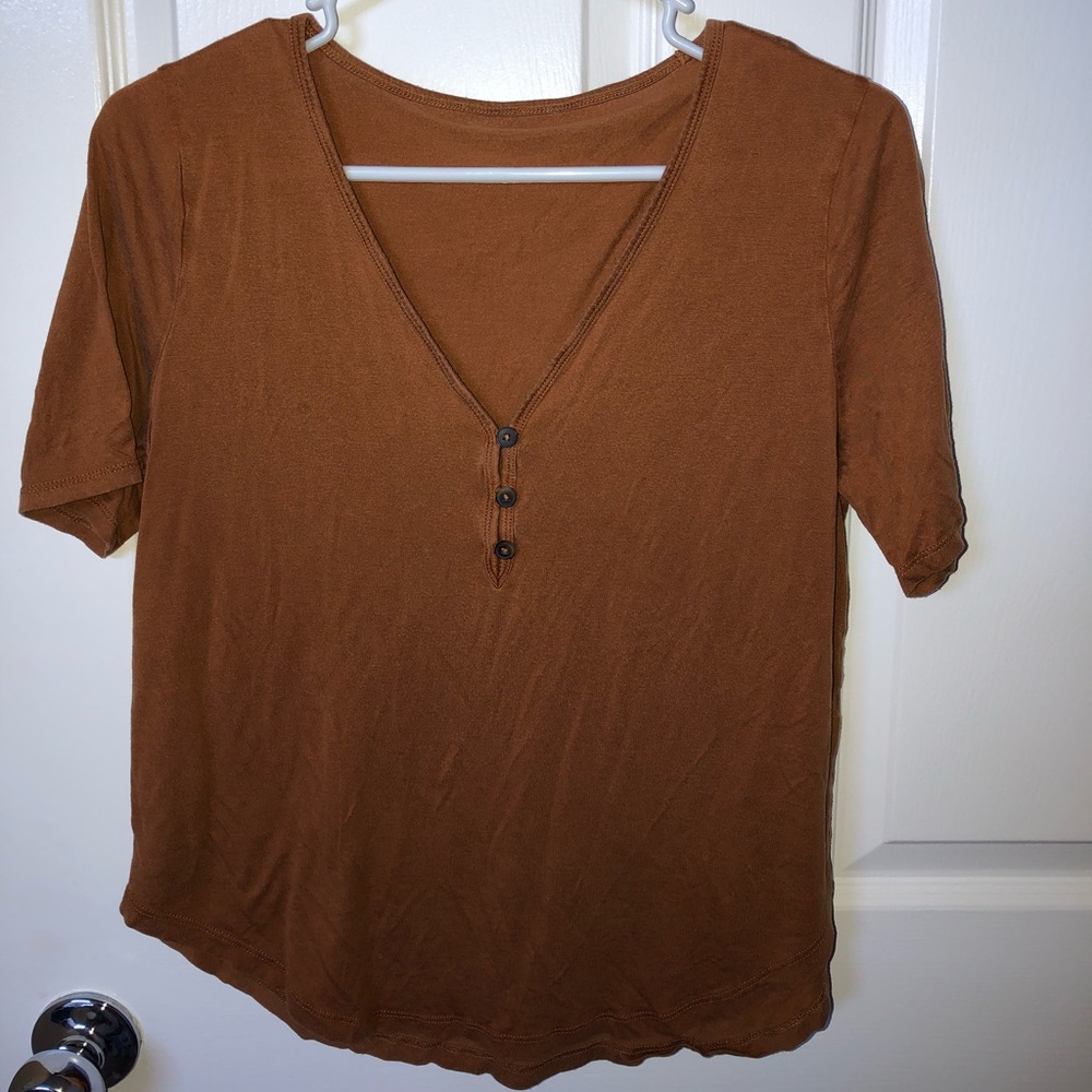 Madewell acorn Henley v neck top